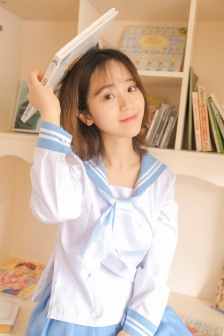 低头看我是怎么c哭你的良堂